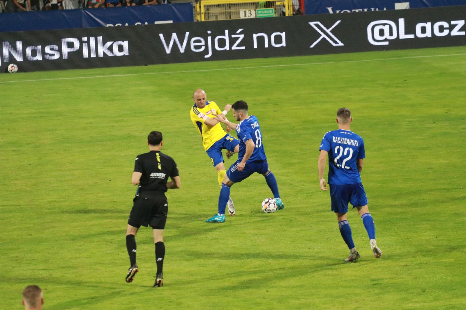 Legniczanie przegrali na własnym boisku z Arką Gdynia