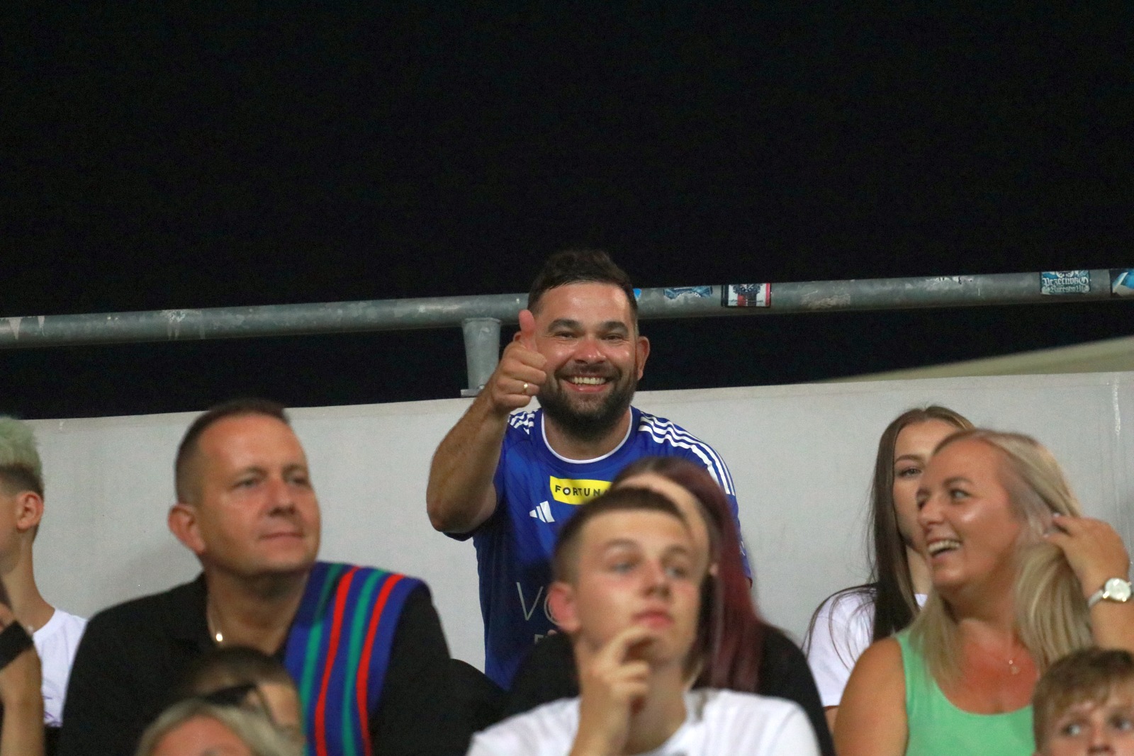 Blisko pięć tysięcy kibiców dopingowało piłkarzy Miedzi