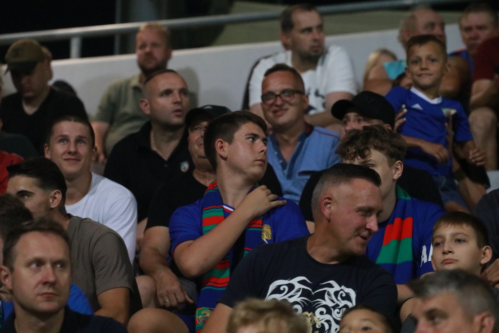 Blisko pięć tysięcy kibiców dopingowało piłkarzy Miedzi