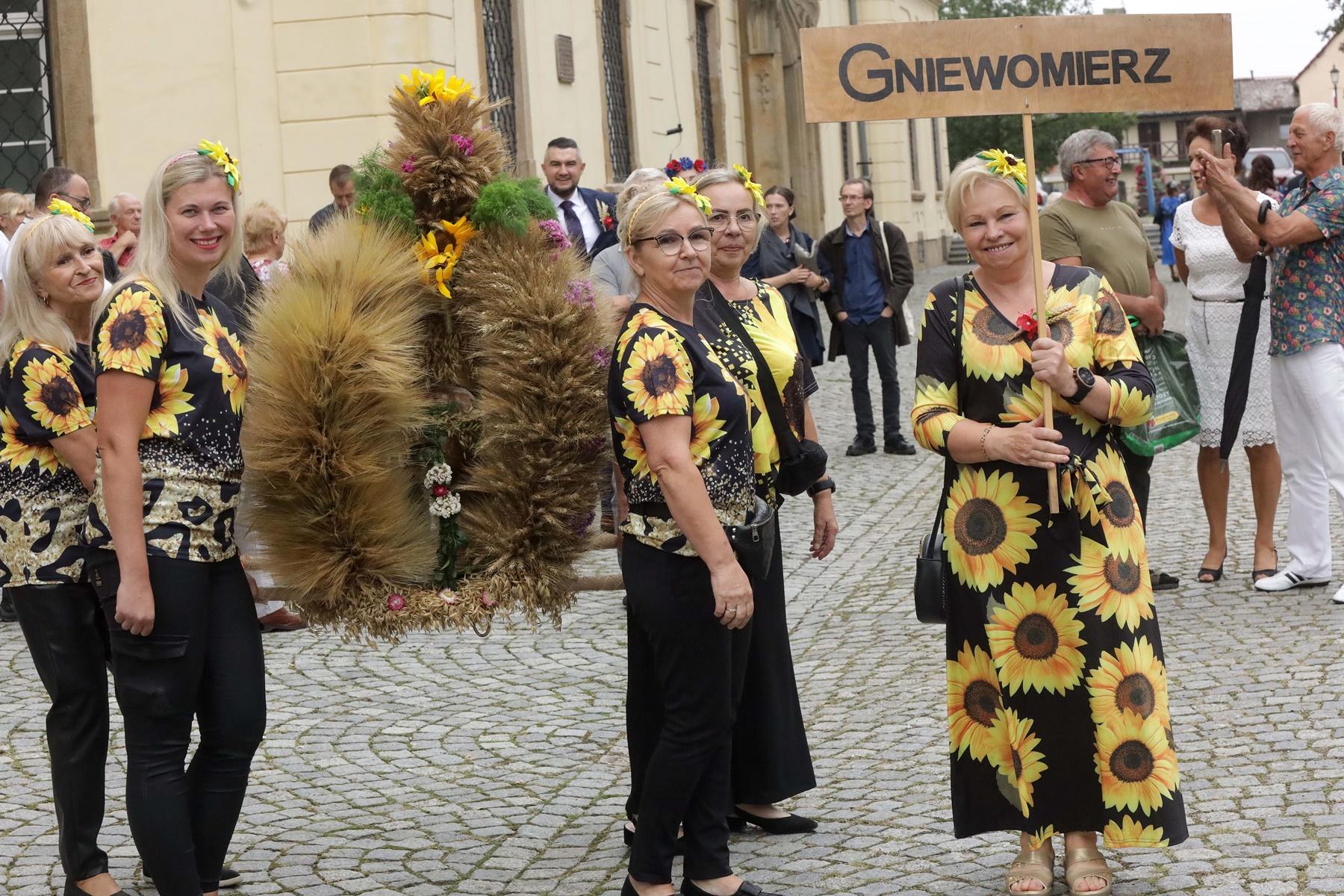 Dożynki Gminne w Legnickim Polu – Święto Plonów