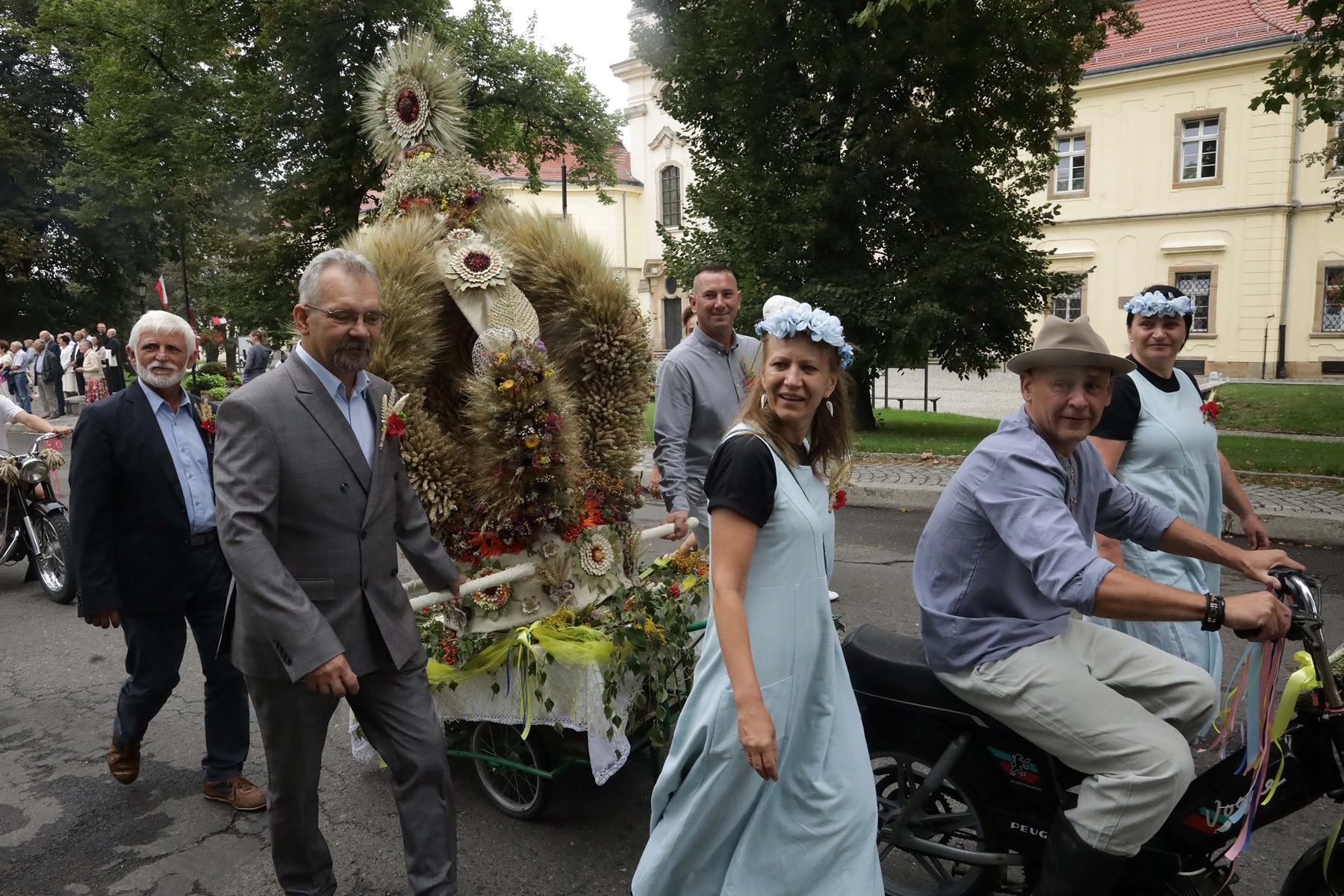 Dożynki Gminne w Legnickim Polu – Święto Plonów