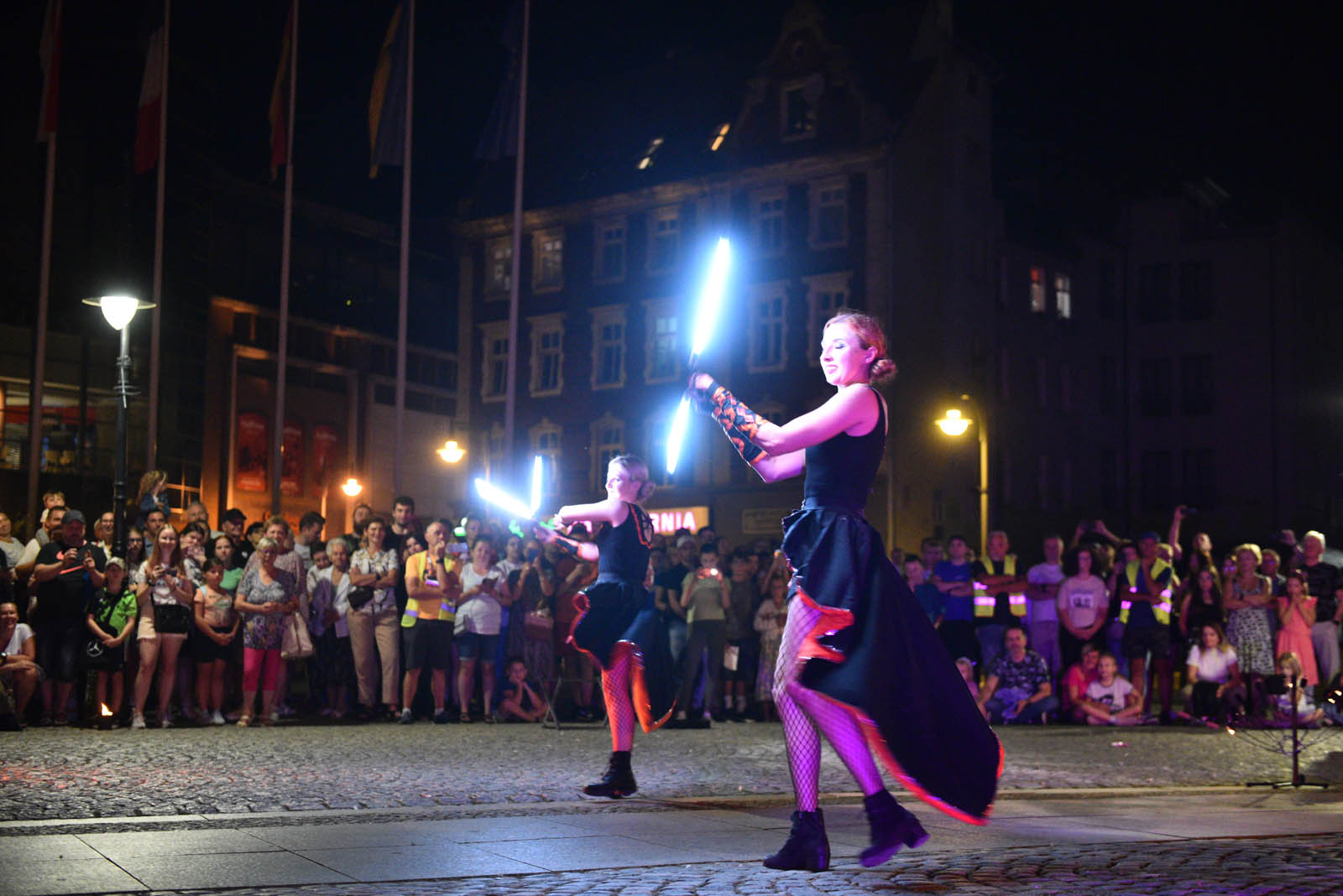 Teatr Ognia Azislight oczarował widzów spektakularnym pokazem