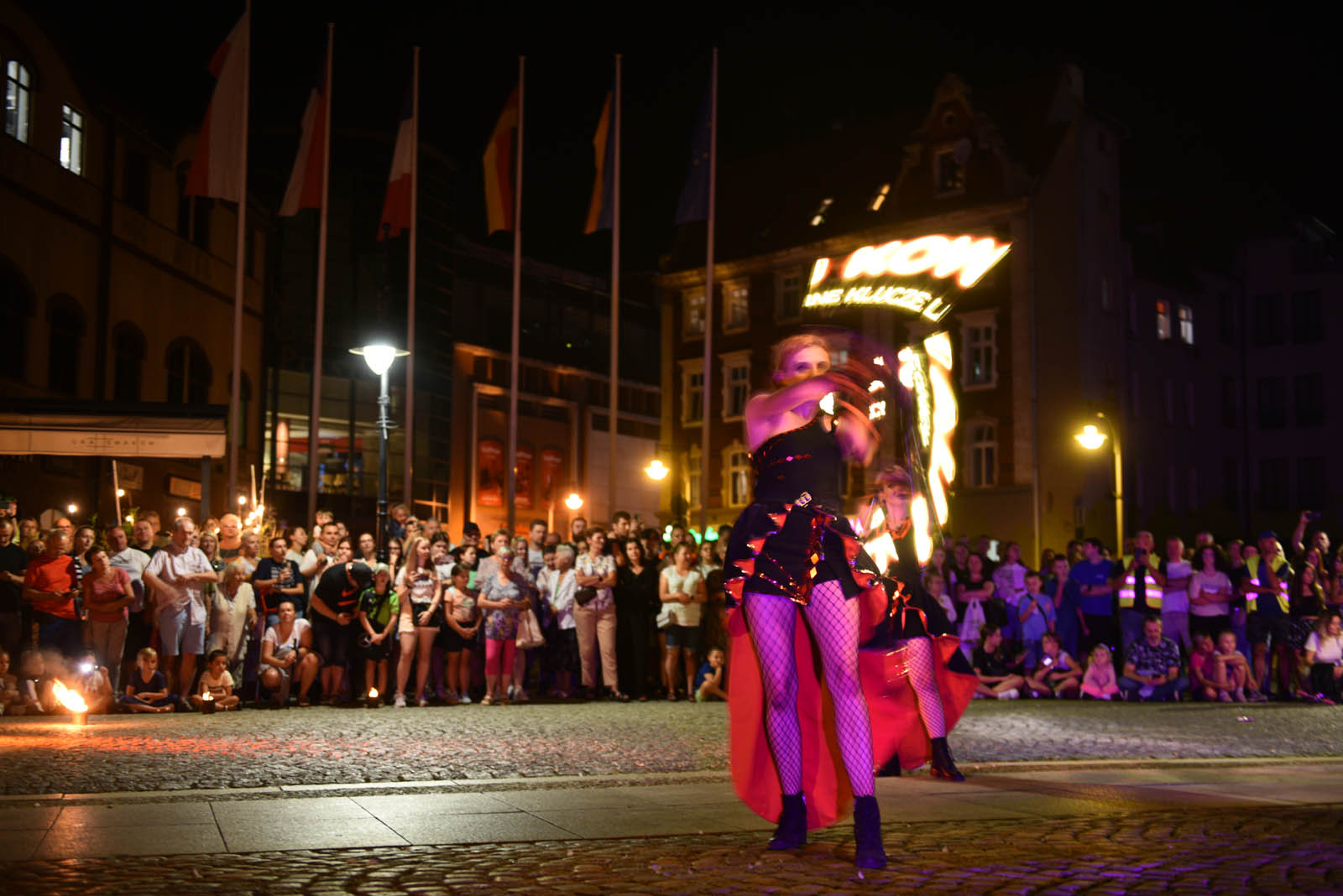 Teatr Ognia Azislight oczarował widzów spektakularnym pokazem