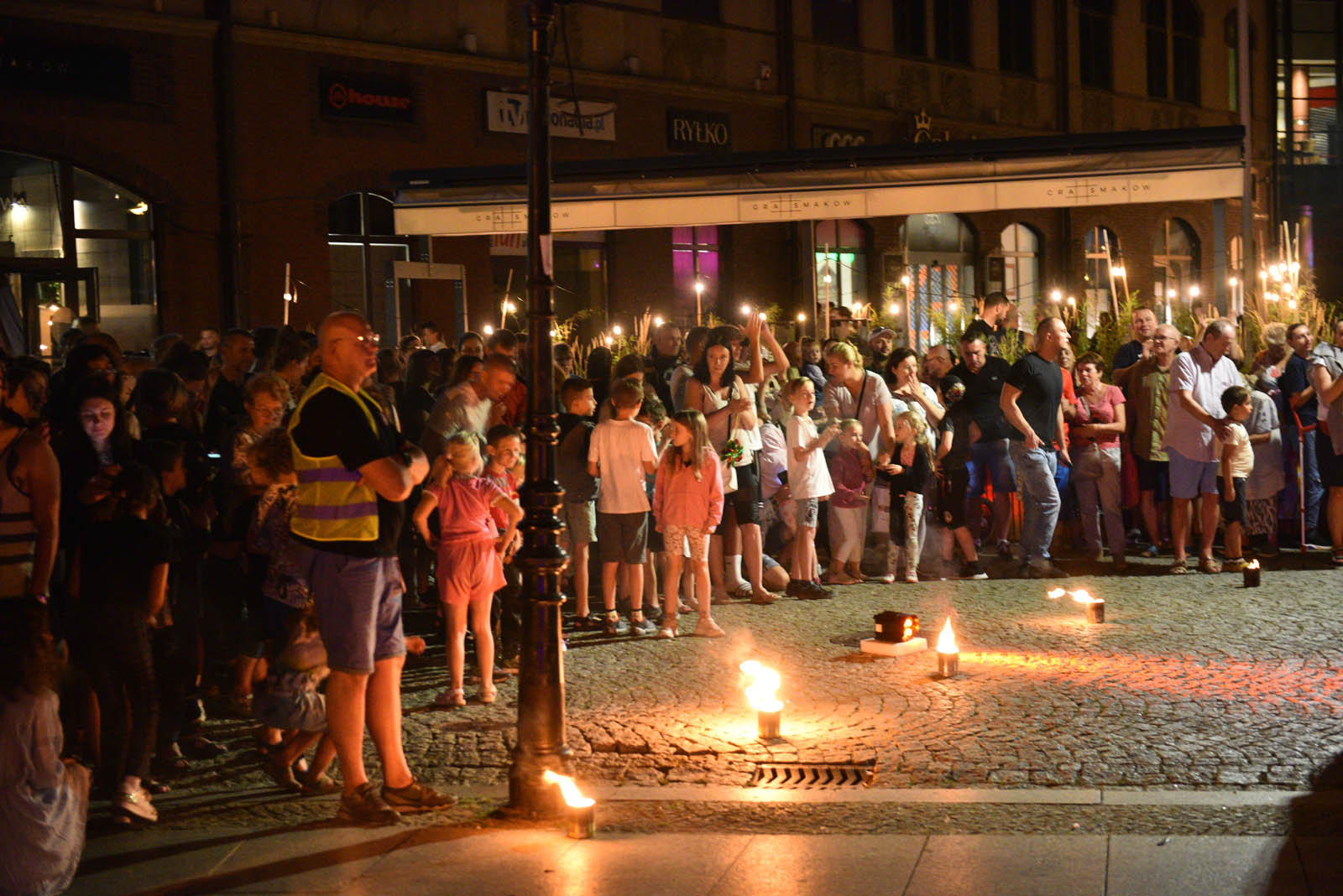 Teatr Ognia Azislight oczarował widzów spektakularnym pokazem
