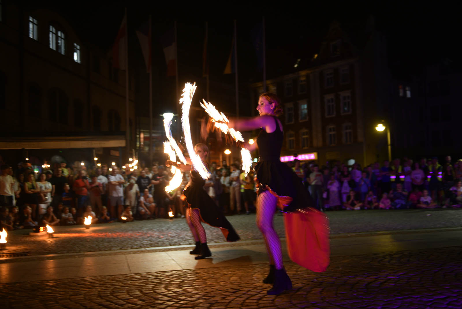 Teatr Ognia Azislight oczarował widzów spektakularnym pokazem