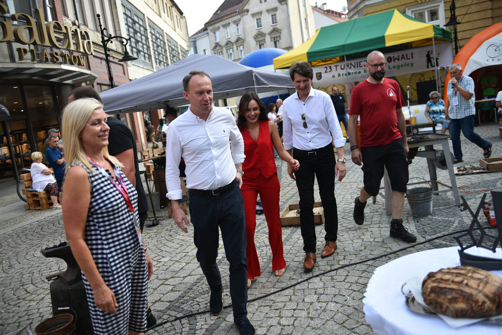 Kowale w drugim dniu turnieju wykuwali piękne kwiaty
