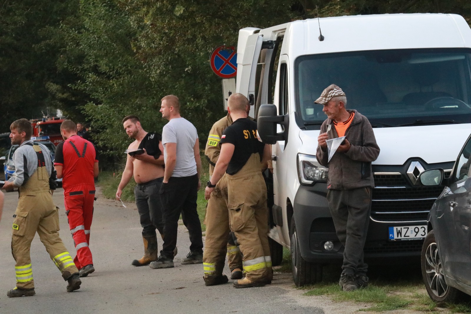 W Spalonej wszystkie ręce na pokład w walce z żywiołem