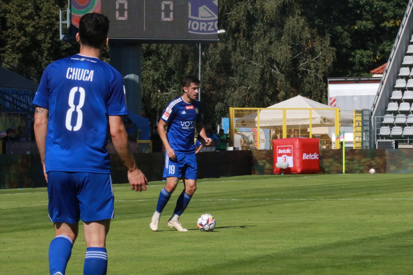 Pewne zwycięstwo Miedzi Legnica z Ruchem Chorzów