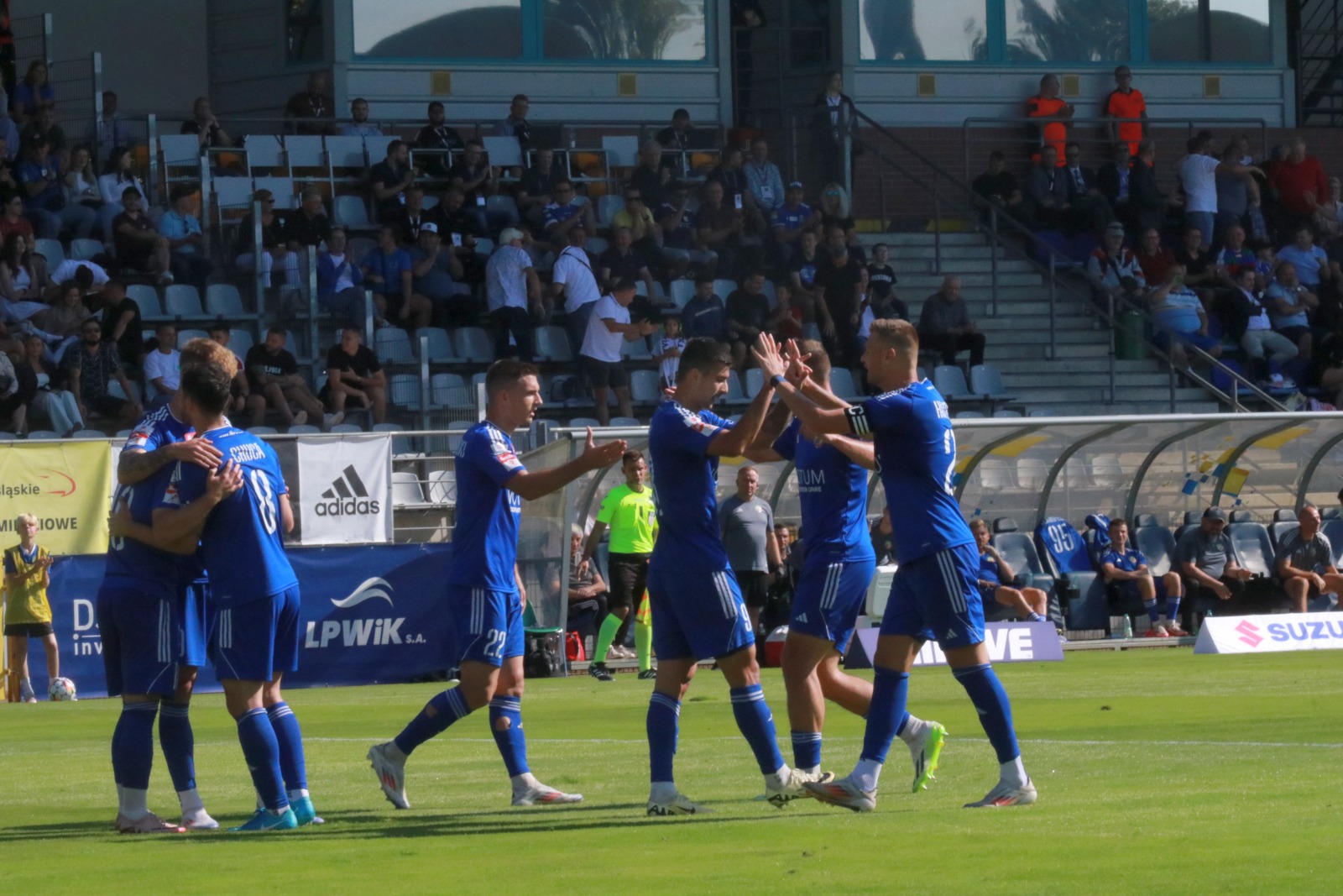 Pewne zwycięstwo Miedzi Legnica z Ruchem Chorzów