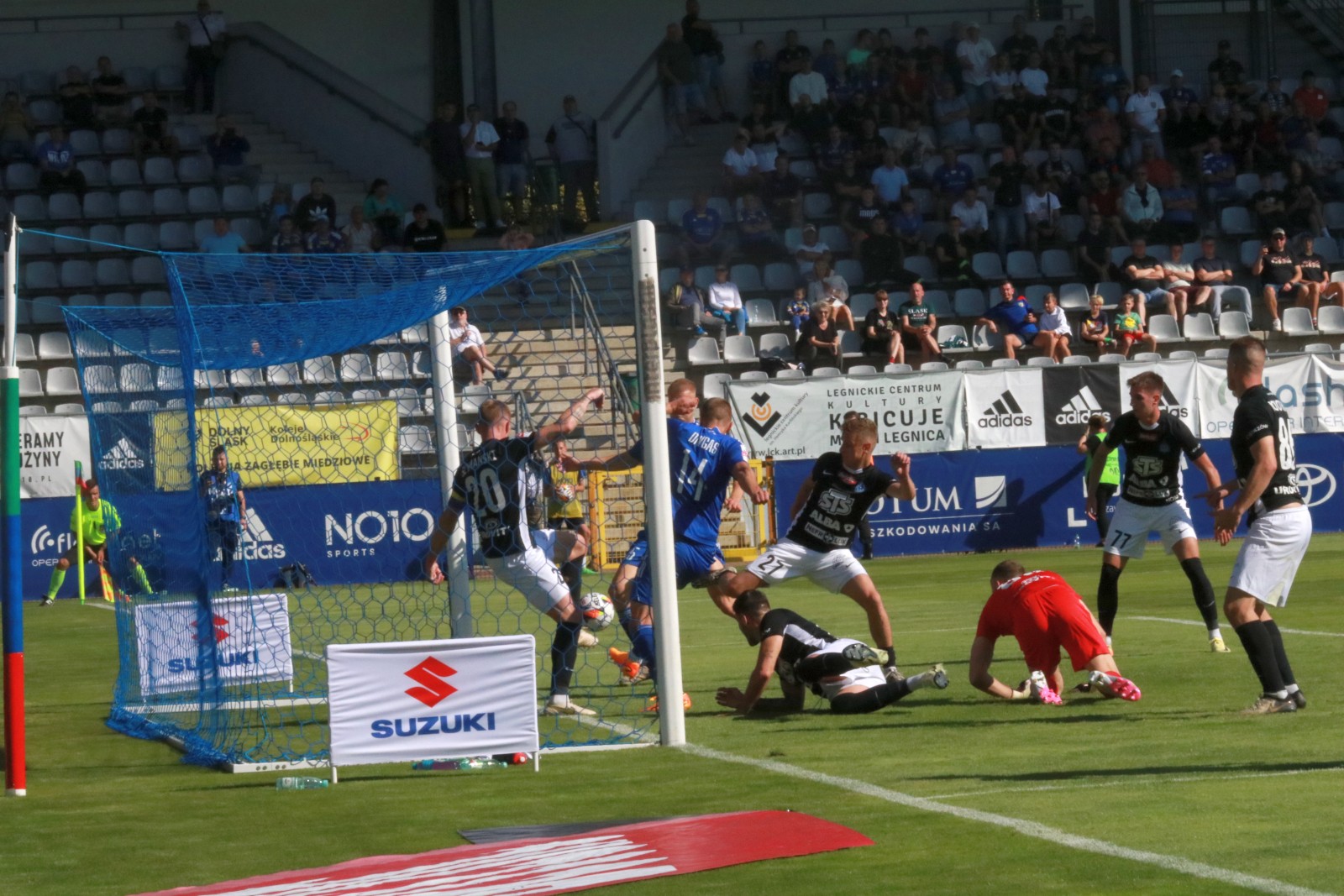 Pewne zwycięstwo Miedzi Legnica z Ruchem Chorzów