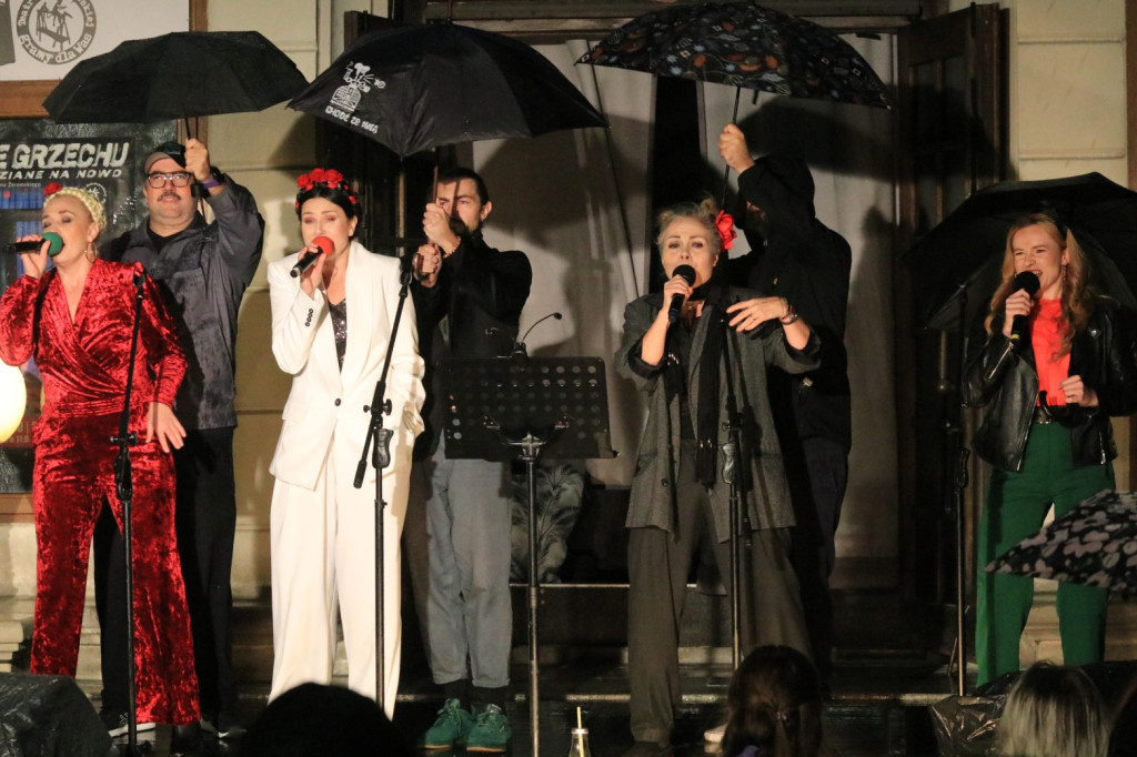 Wieczór teatralnej muzyki na legnickim rynku