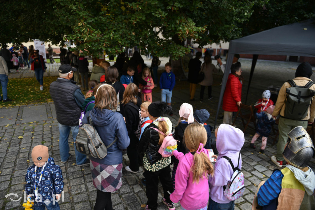 Sobotni „Weekend z Witelonem” na dziedzincu zamku