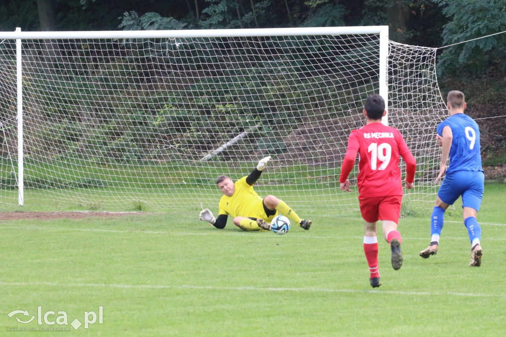 Klasa Okręgowa:  Konfeks Legnica - KS Męcinka 6:0