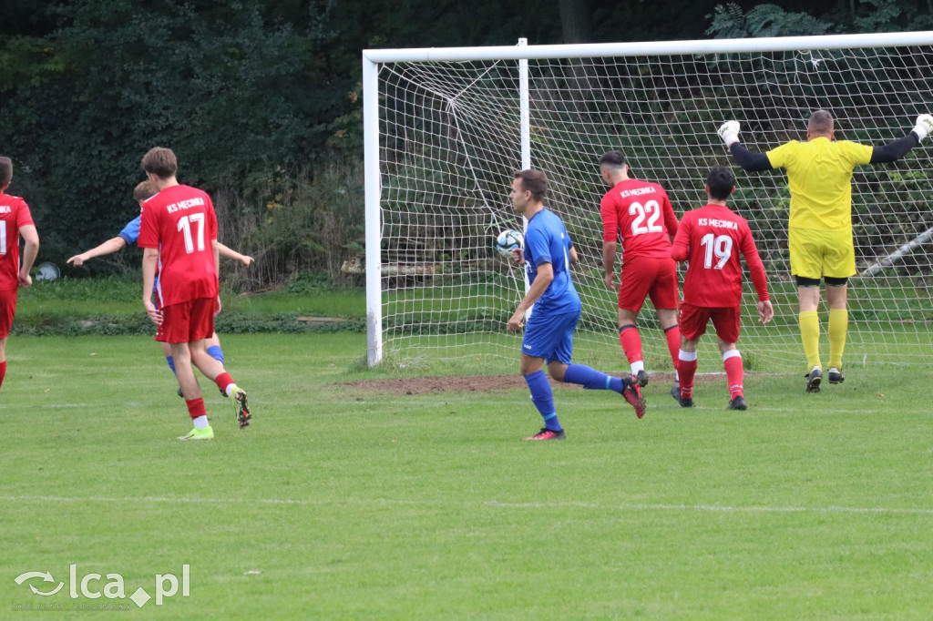 Klasa Okręgowa:  Konfeks Legnica - KS Męcinka 6:0