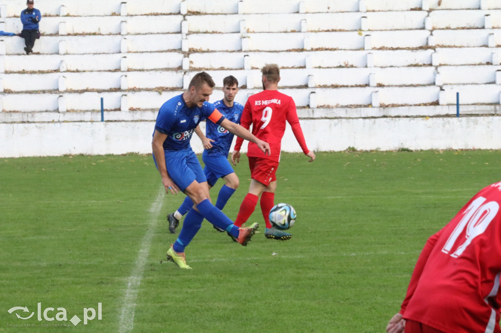 Klasa Okręgowa:  Konfeks Legnica - KS Męcinka 6:0