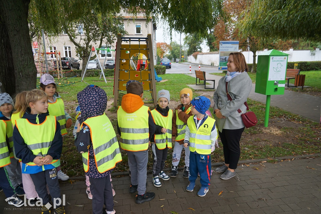 Kaczkomat nad jeziorem w Kunicach