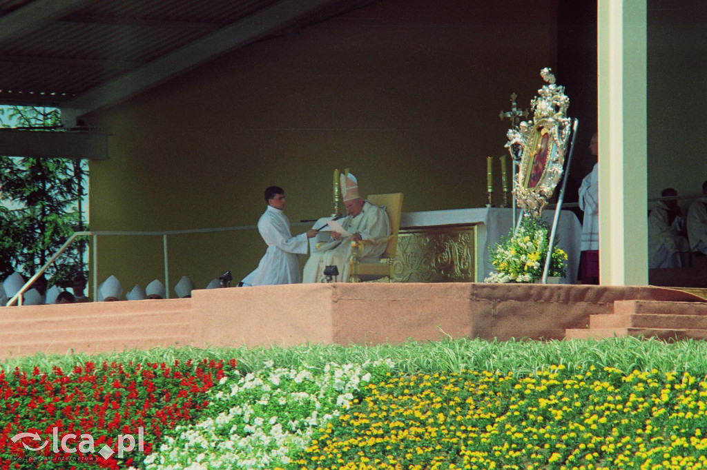 W 1997 roku Jan Paweł II był w Legnicy