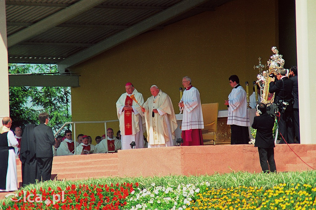 W 1997 roku Jan Paweł II był w Legnicy