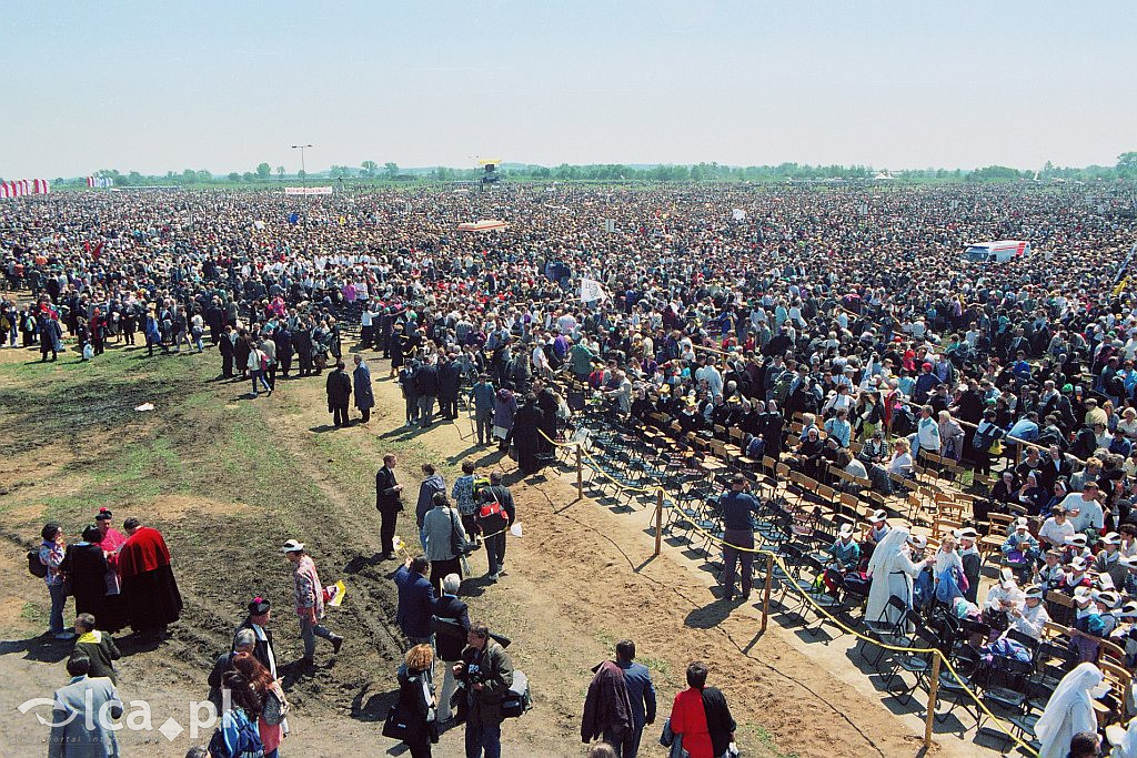 W 1997 roku Jan Paweł II był w Legnicy