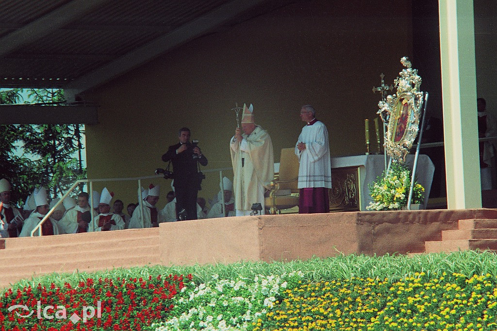 W 1997 roku Jan Paweł II był w Legnicy