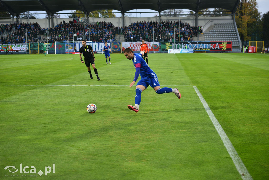 Derby dla Miedzi! Bramka Kwietnia ozdobą meczu