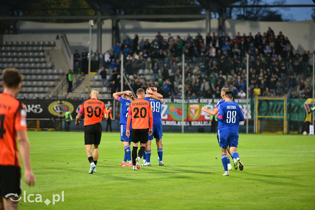 Derby dla Miedzi! Bramka Kwietnia ozdobą meczu