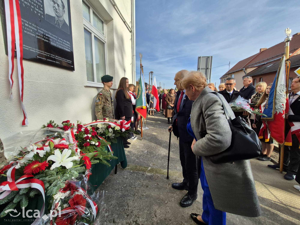 Odsłonięcie tablicy pamięci Władysława Obertańca