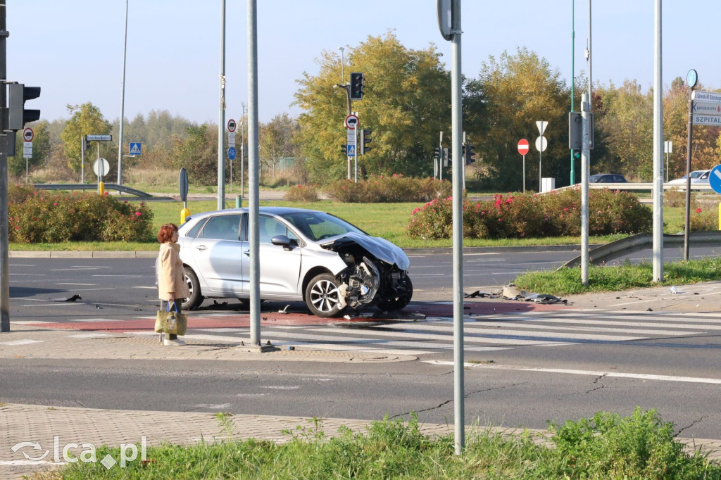 Przejechał na czerwonym i spowodował kolizję