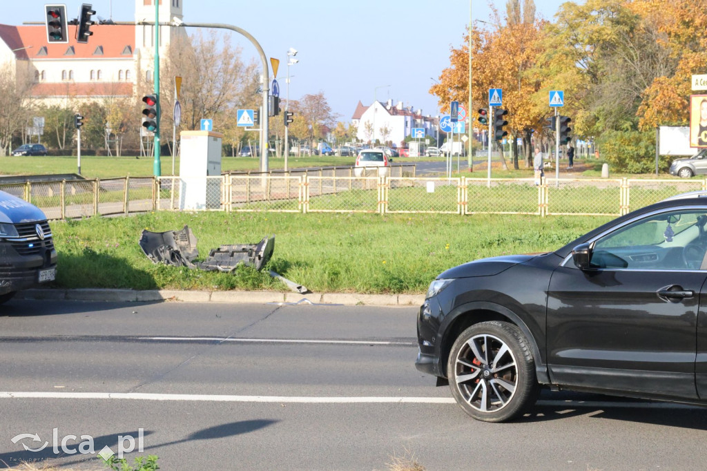 Przejechał na czerwonym i spowodował kolizję