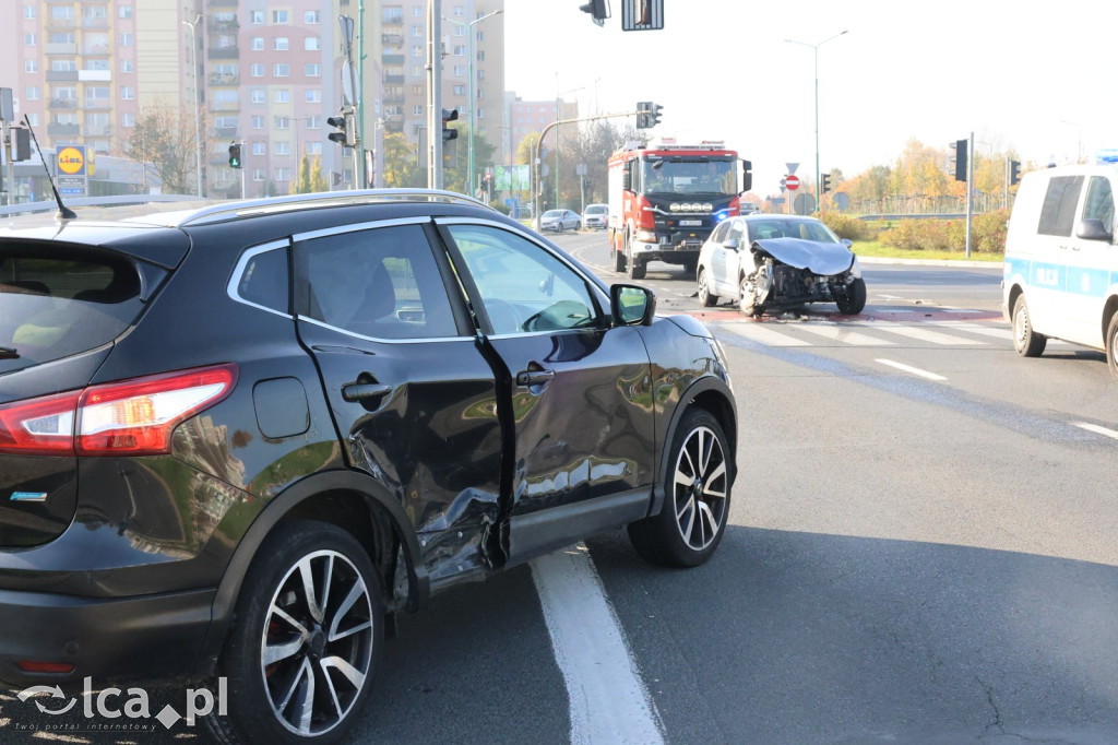 Przejechał na czerwonym i spowodował kolizję