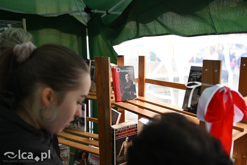 Obchody 11 listopada. Rynek tętnił życiem