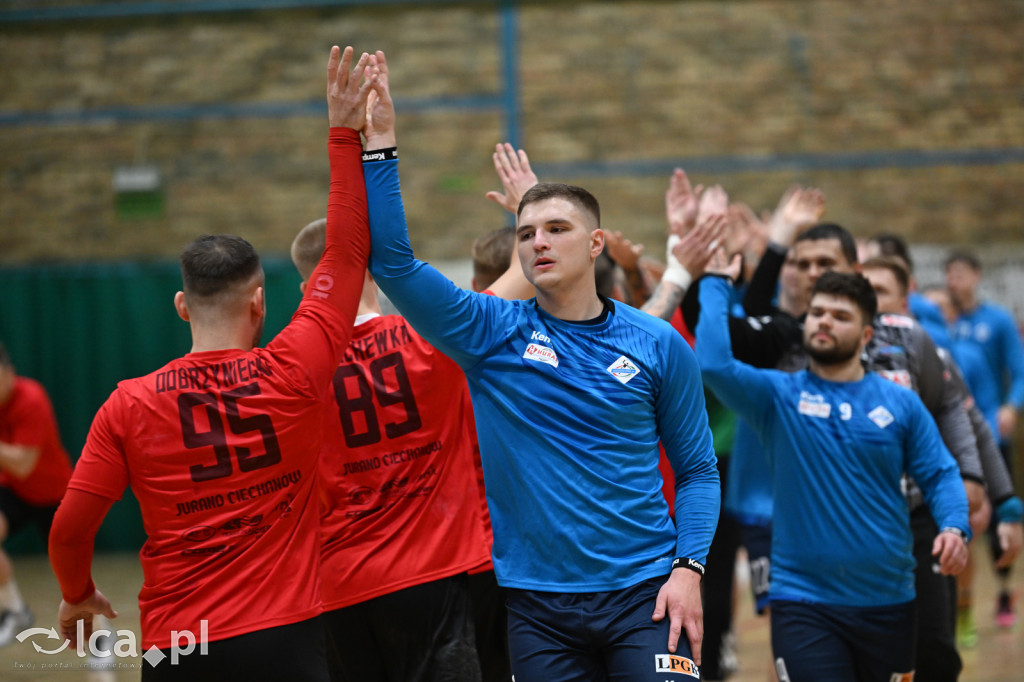 Trzecia porażka Siódemki Miedź Huras Legnica