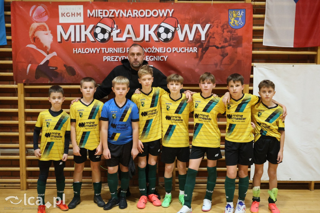 Mikołajkowy Turniej Piłki Nożnej w Legnicy cz1