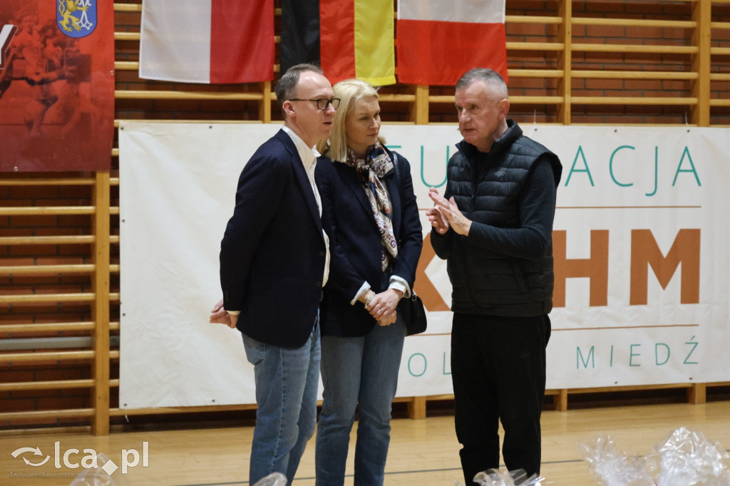 Mikołajkowy Turniej Piłki Nożnej w Legnicy cz1