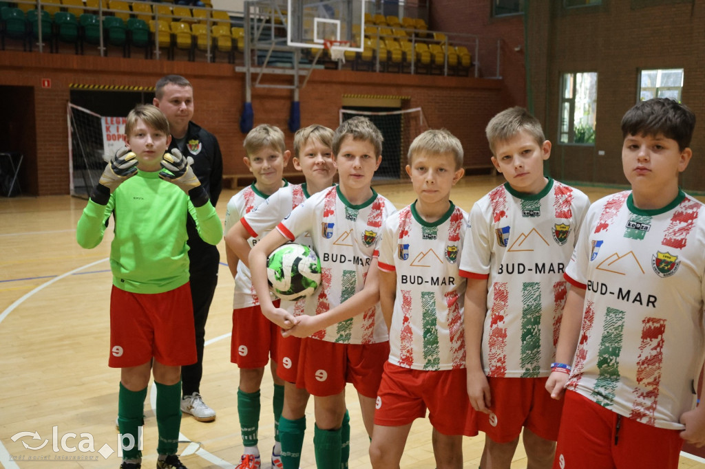 Mikołajkowy Turniej Piłki Nożnej w Legnicy cz1
