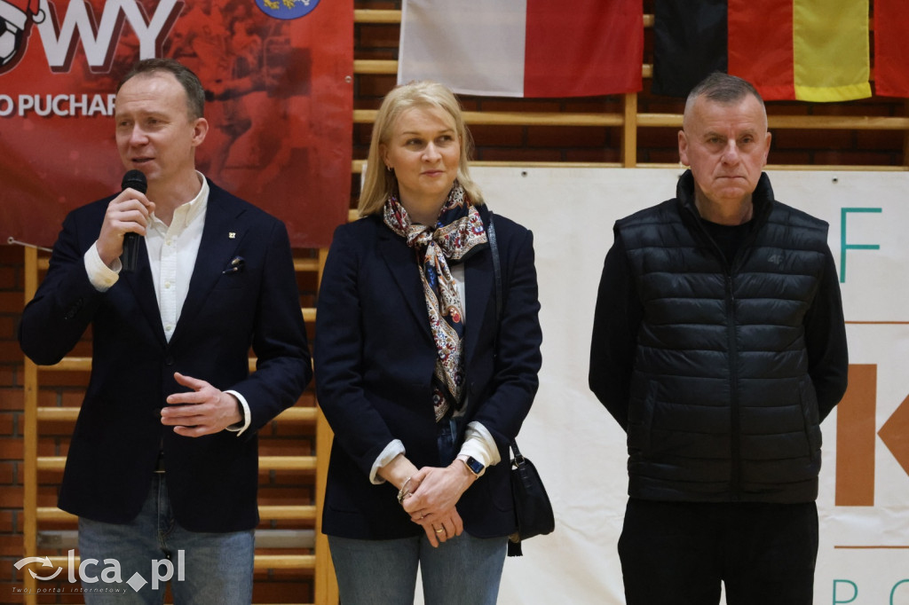 Mikołajkowy Turniej Piłki Nożnej w Legnicy cz1
