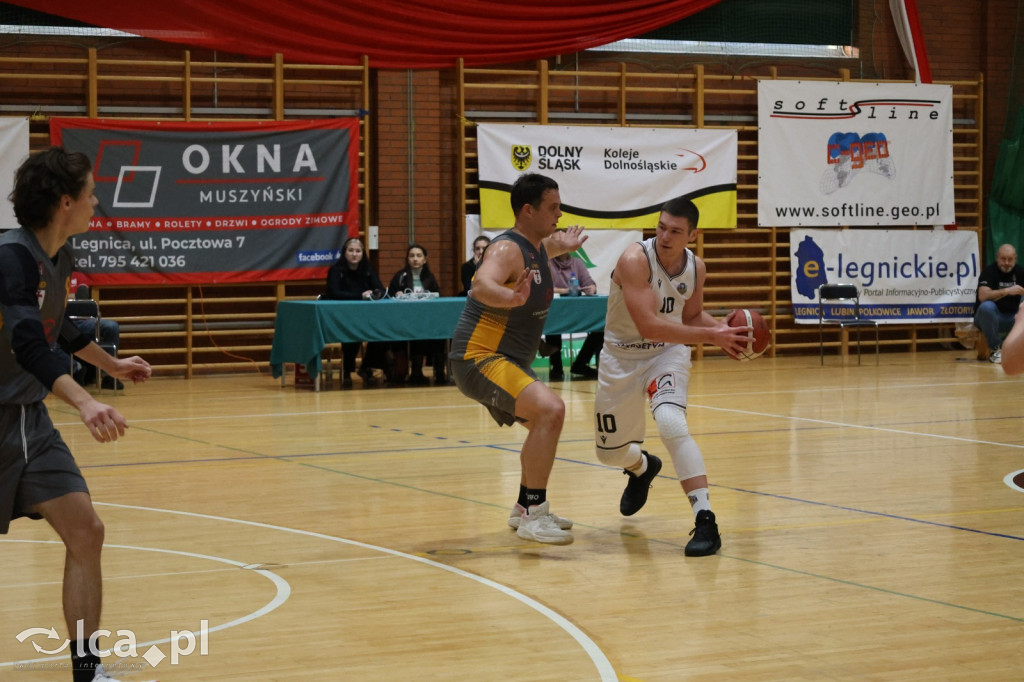 Legnicki Basket rzuca ponad 100 punktów