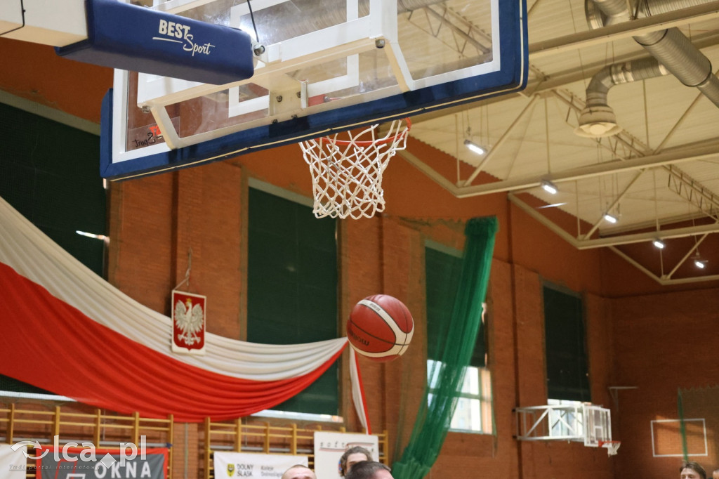 Legnicki Basket rzuca ponad 100 punktów