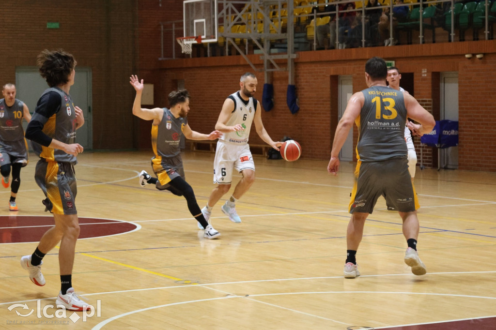 Legnicki Basket rzuca ponad 100 punktów