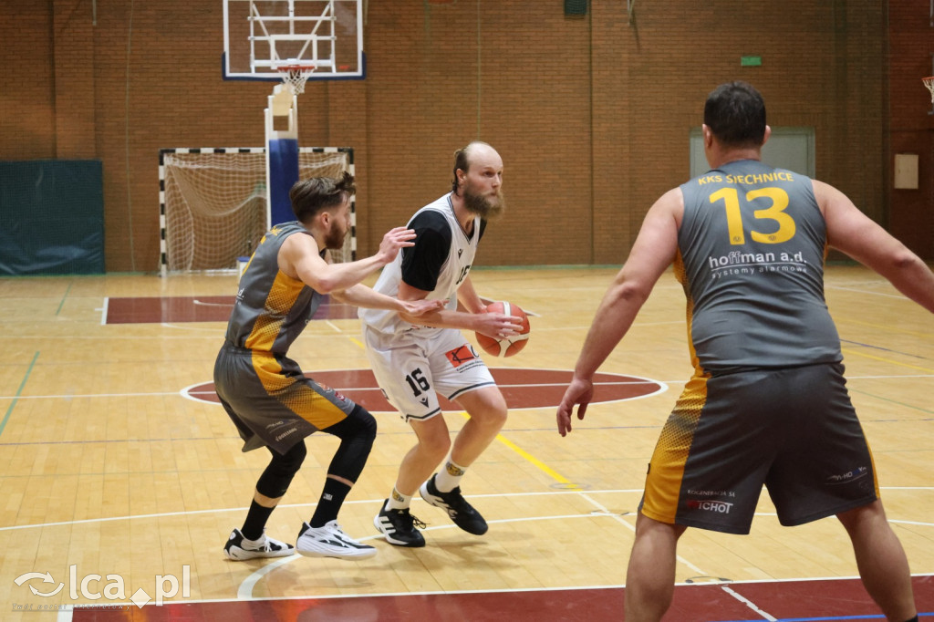 Legnicki Basket rzuca ponad 100 punktów