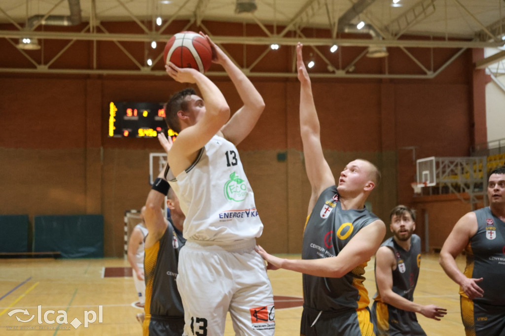 Legnicki Basket rzuca ponad 100 punktów