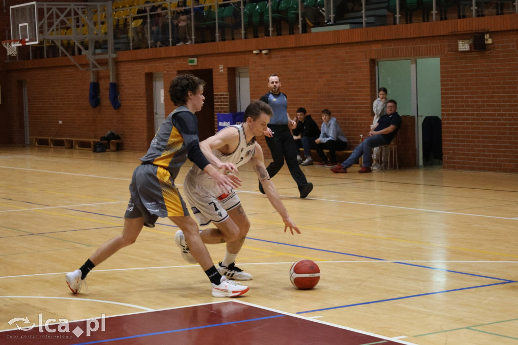 Legnicki Basket rzuca ponad 100 punktów