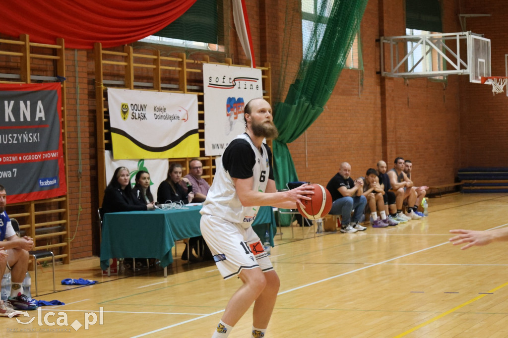 Legnicki Basket rzuca ponad 100 punktów