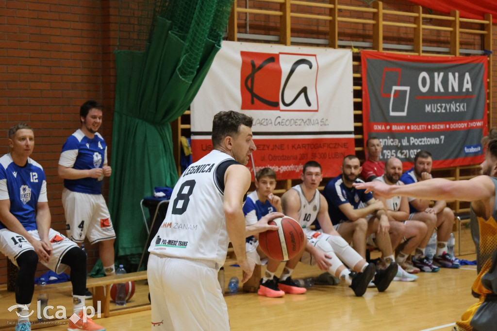 Legnicki Basket rzuca ponad 100 punktów