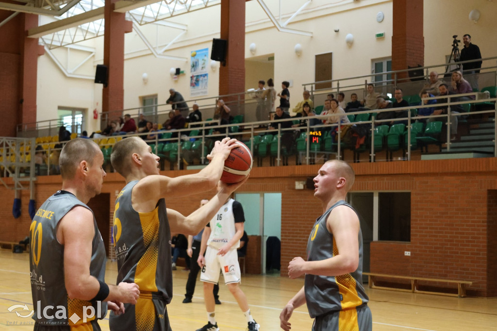 Legnicki Basket rzuca ponad 100 punktów