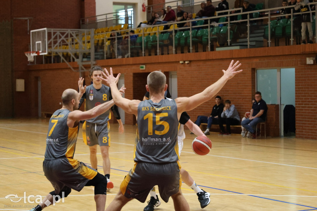 Legnicki Basket rzuca ponad 100 punktów