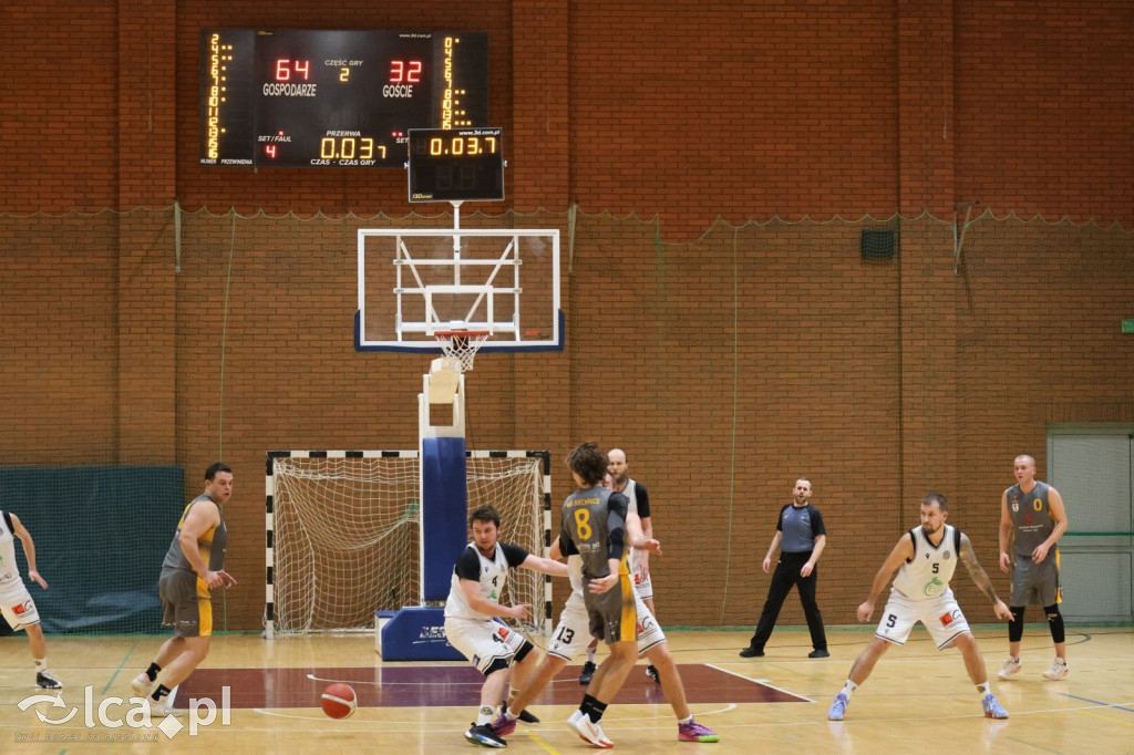 Legnicki Basket rzuca ponad 100 punktów