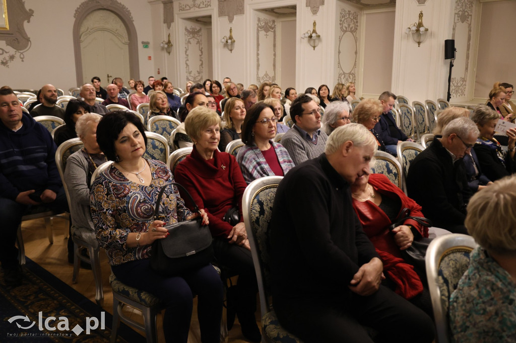 Publikacja o Gumińskim Książką Roku 2023