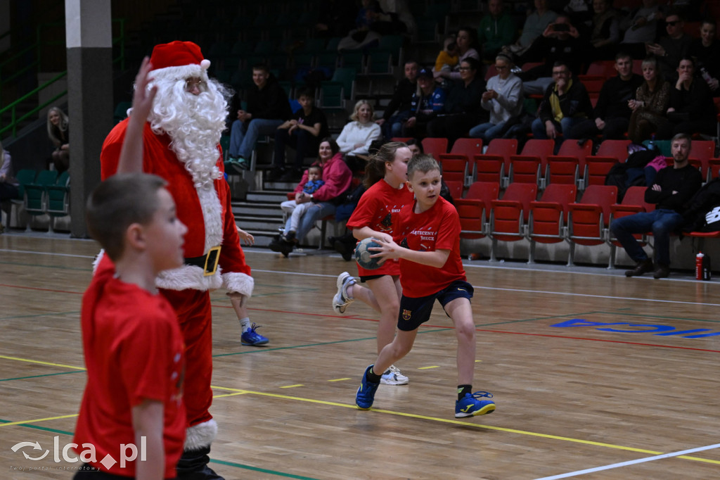 Kosmiczna Gwiazdka z Siódemką