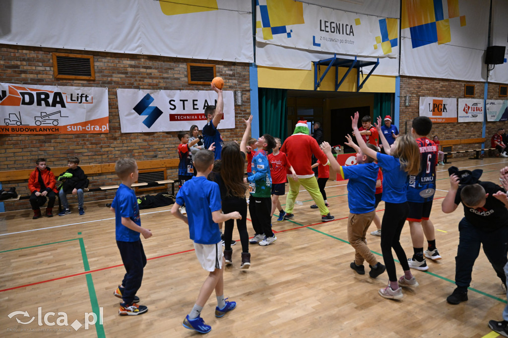 Kosmiczna Gwiazdka z Siódemką